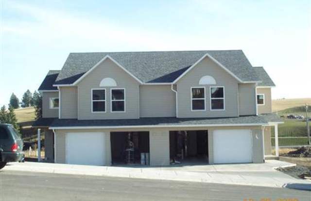 3 Bed, 2.5 Bath on Sunnyside Hill! photos photos 3 Bed, 2.5 Bath on Sunnyside Hill! photos photos