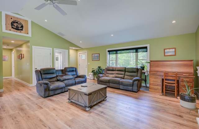 419 Winter Road Gallery 4
