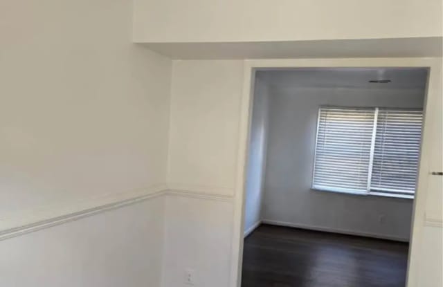 300 Red Oak Drive photos photos