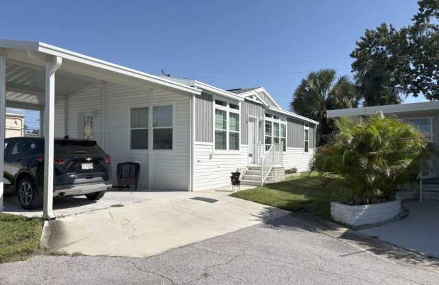 2505 E Bay Drive Gallery 1