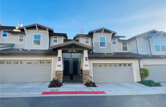 18652 Clubhouse Drive Gallery 2