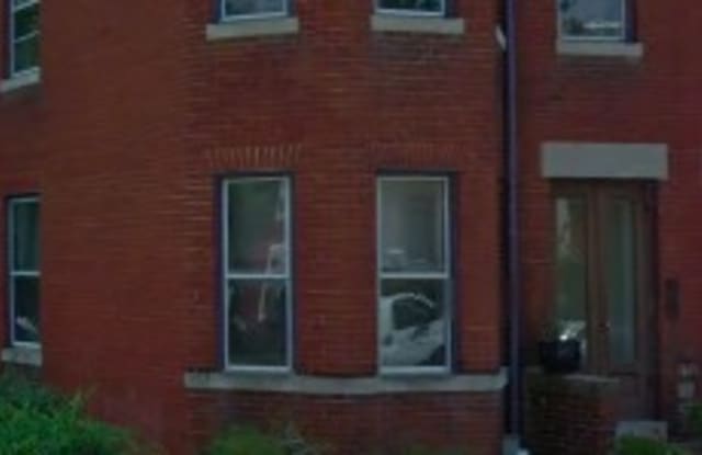 1221 C St NE - 1221 C Street Northeast, Washington, DC 20002