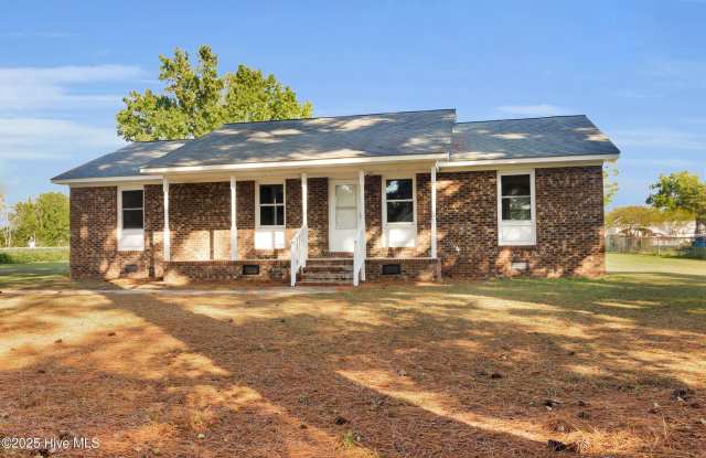 209 Mccoy Avenue - 209 McCoy Avenue, Cove City, NC 28523