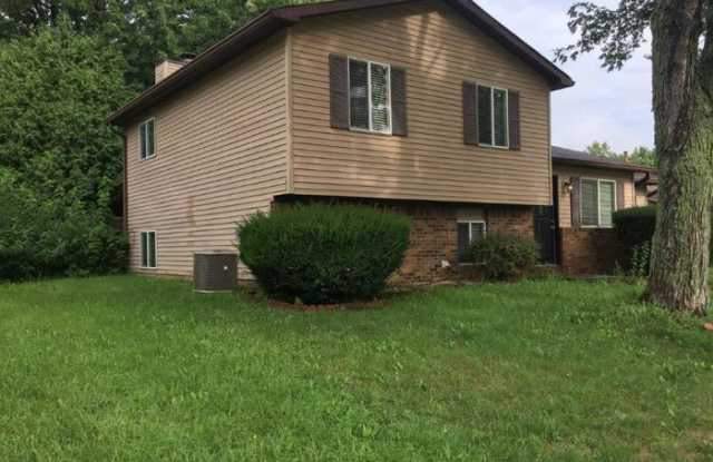 5812 Coppock Lane Gallery 2