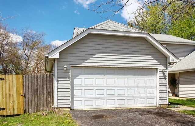 1118 Brunswick Lane - 1118 Brunswick Lane, Aurora, IL 60504