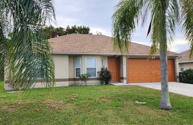 326 SW Ray Avenue photos photos