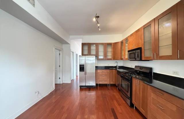 2925 Lyndale Gallery 2