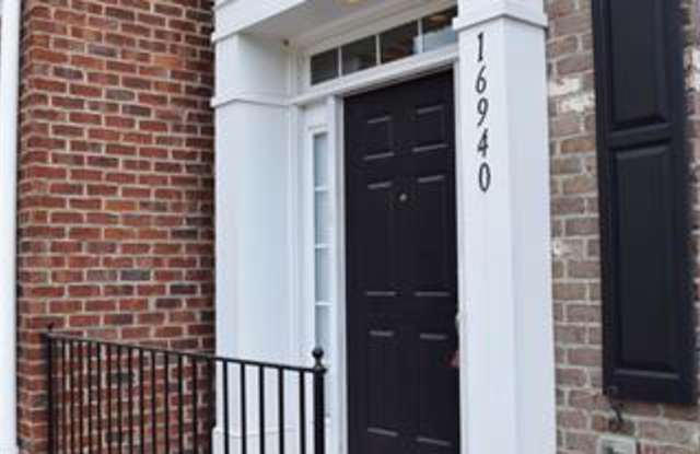 16940 Summers Walk Boulevard Gallery 2