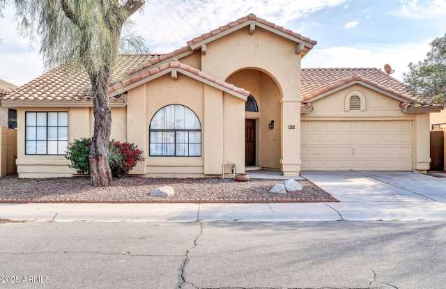 3531 N 108TH Avenue photos photos