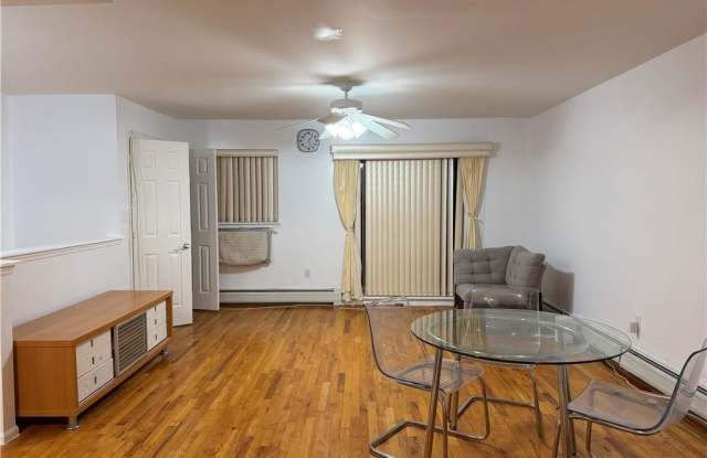 1922 West 13th Street photos photos