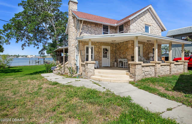 239 N Halifax Avenue photos photos