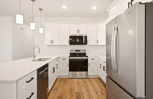 2305 E 830 S - 7 Gallery 2