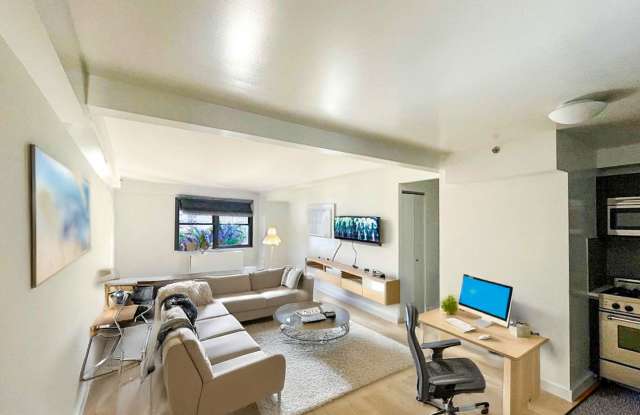 222 East 39th Street - 222 East 39th Street, New York City, NY 10016