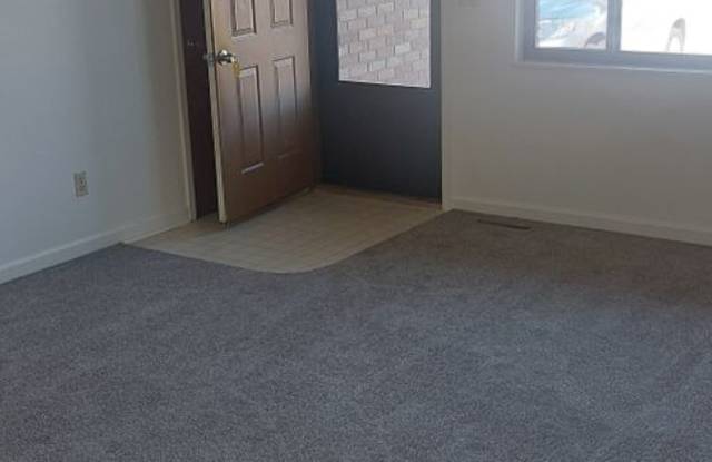 Cute 2 Bedroom Duplex in North Fort Collins photos photos