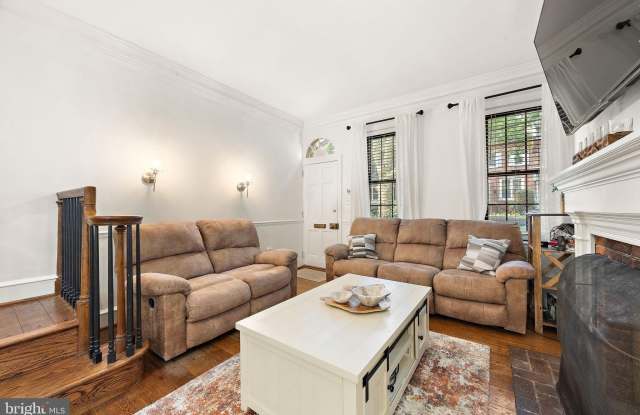 925 LOVERING Avenue Gallery 4