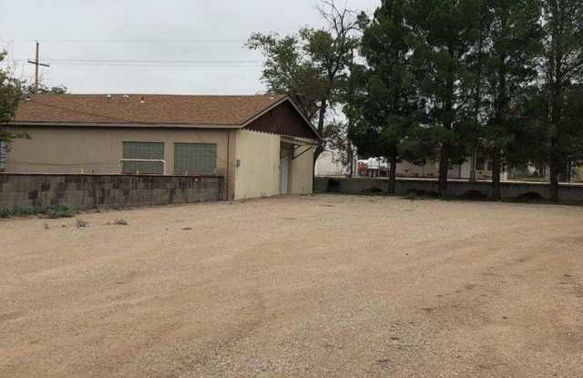 712 Walnut - 712 West Walnut Street, Loving, NM 88256