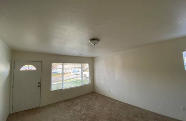 3 bedroom, 2 bath home in Medford! Gallery 4