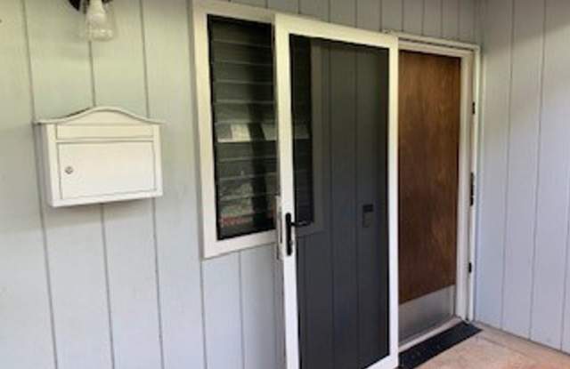 Aiea - 3 bedroom, 1.5 bathroom, 1 covered parking photos photos