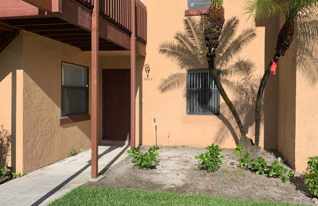 2003 Lakeview Drive W Gallery 2