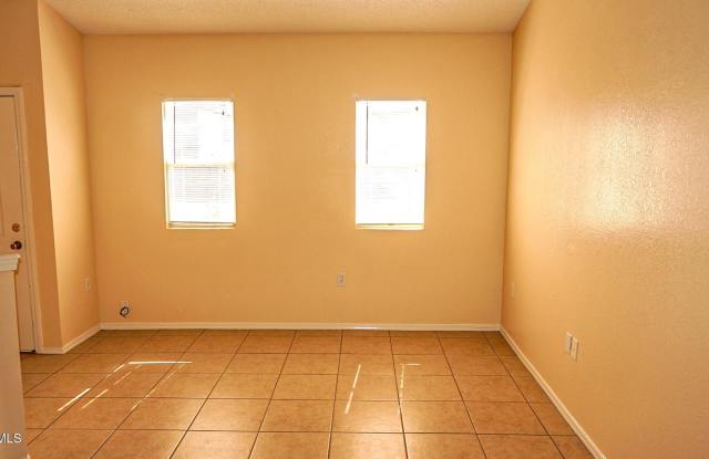 3559 OASIS Drive Gallery 3