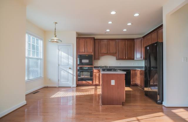 14125 Catbird Dr Gallery 4