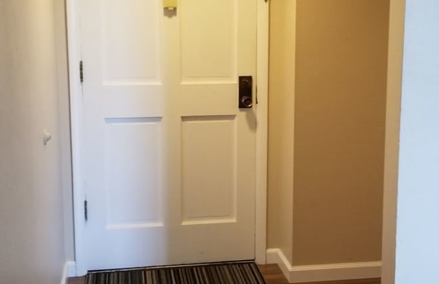Huge 2bed/2bath Apartment Available Near DTC, RTD, & Park Meadows Gallery 3