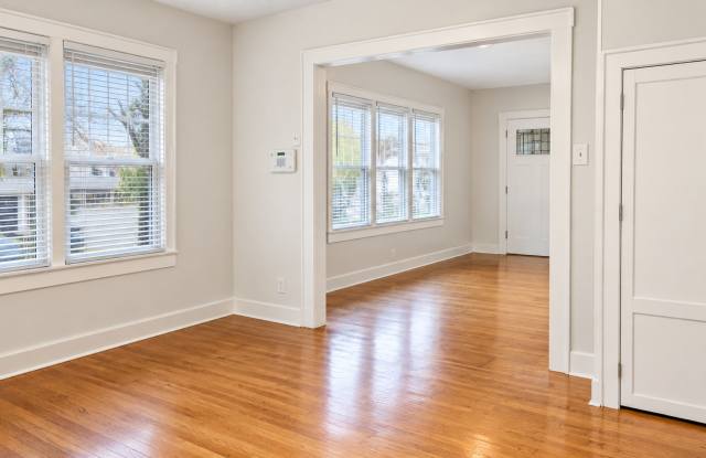 Discover classic charm and modern comfort at 4040 Ruckle! Gallery 2
