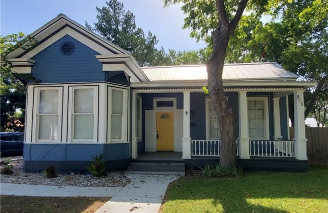 815 North Austin Street - 815 North Austin Street, Seguin, TX 78155 815 North Austin Street - 815 North Austin Street, Seguin, TX 78155