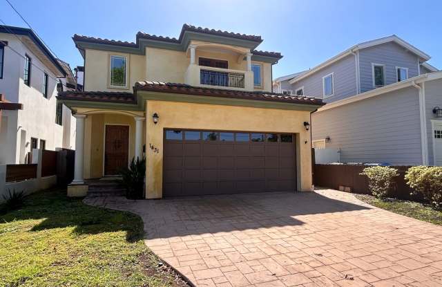 South Redondo - Spacious 4 Bedroom 4.5 Bathroom Gallery 3
