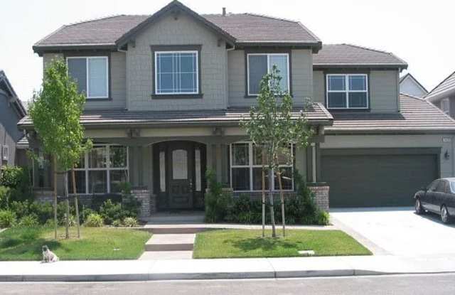 For Rent – Spacious 4-Bedroom Home with Bonus Loft in Elissagary Ranch, Tracy - 1426 Montauban Court, Tracy, CA 95304