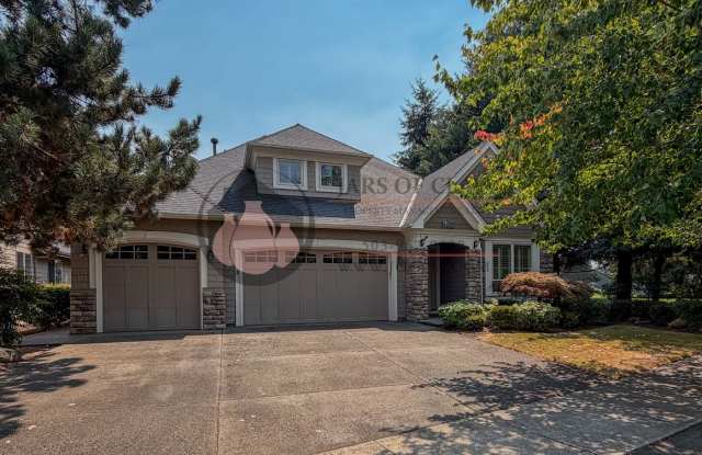 Luxurious Woodburn Residence | Main-Floor Primary Suite & Butler's Pantry photos photos