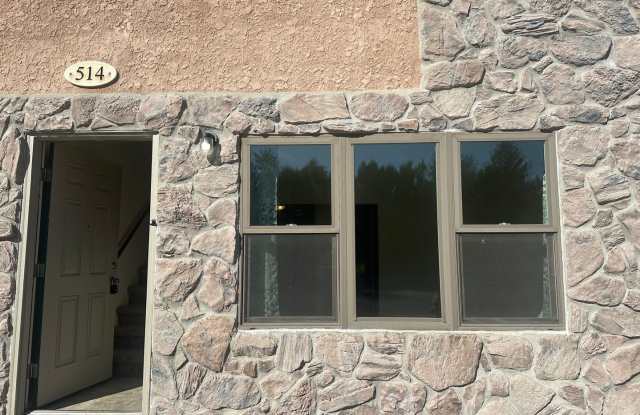 Two bedroom, One and one half bathroom townhouse. photos photos Two bedroom, One and one half bathroom townhouse. photos photos