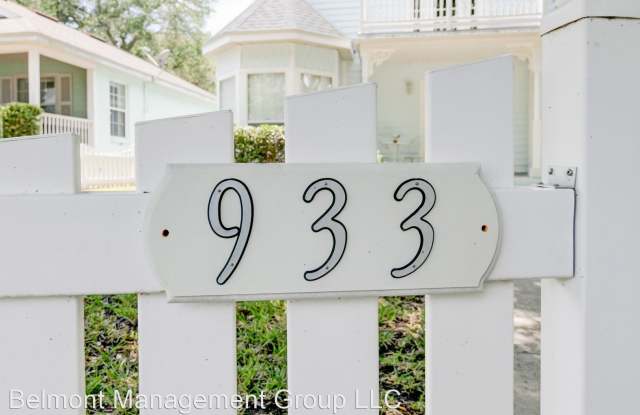 933 Lake Elsie Drive Gallery 4