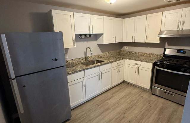 3054 West Madison St. photos photos