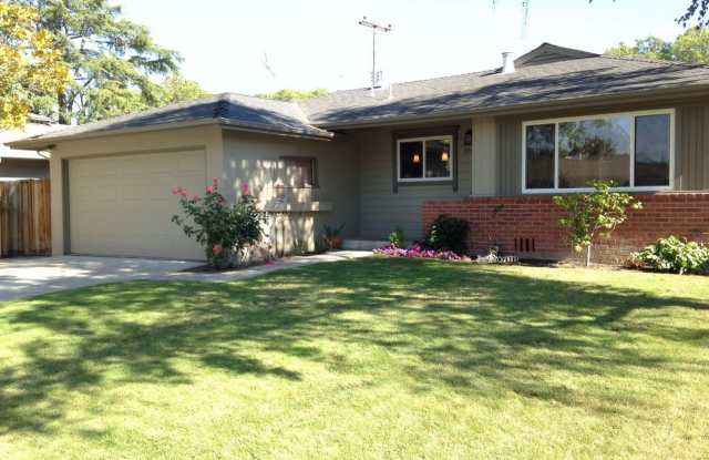 Beautiful 3BD/2BA Santa Clara Home with Hardwood Floors, Central AC  Private Backyard photos photos