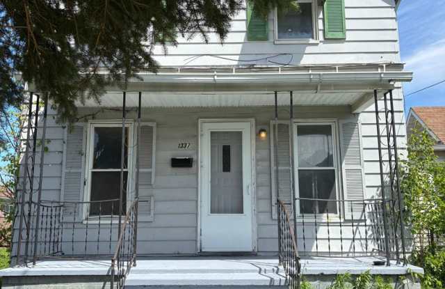 Section 8 Accepted, Charming 4BR 2 BA Home in Lorain photos photos