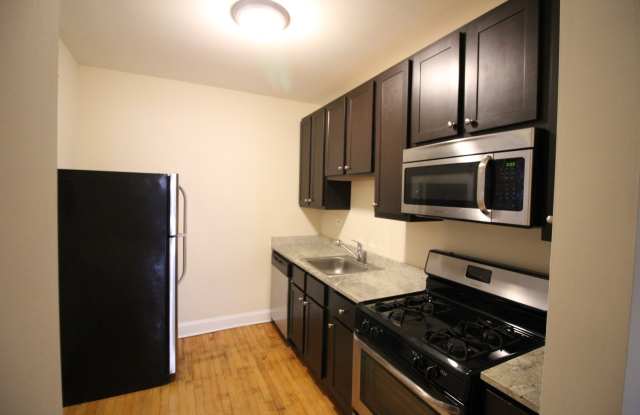 2316 W Granville Ave photos photos