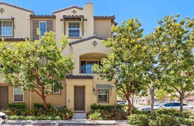 Bright 3bd/3.5ba Corner Unit in Established Magnolia Community! photos photos