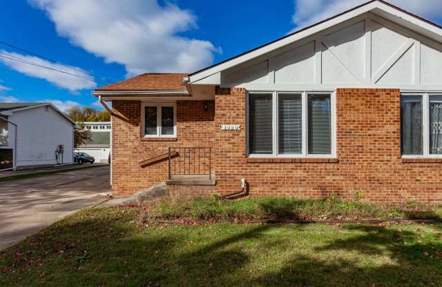 1020 Williams Street photos photos