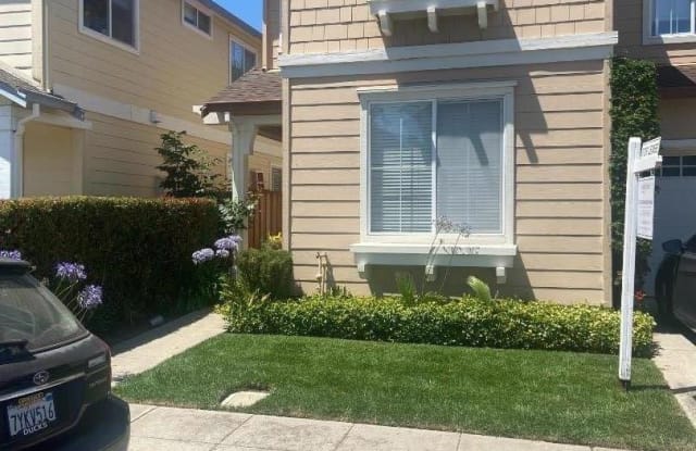 929 Mouton CIR - 929 Mouton Circle, East Palo Alto, CA 94303