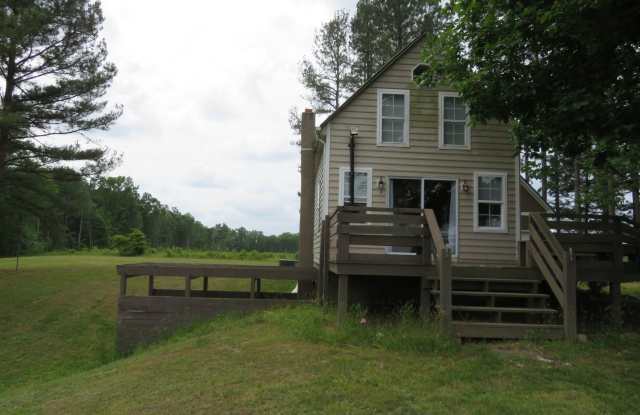 1101 Mill Quarter Rd - 1101 Mill Quarter Road, Amelia County, VA 23850