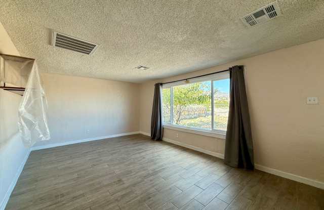 Beautiful Rental Home – Comfortable Living on Evalyn Lane Gallery 3