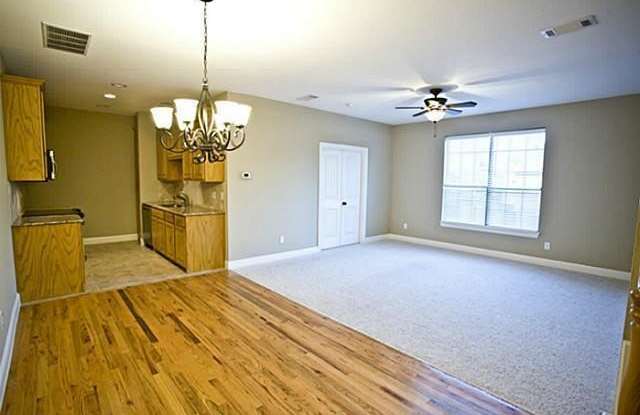 1305 Halcyon Place Gallery 2