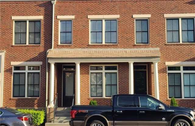 4742 Cypress Commons Gallery 1