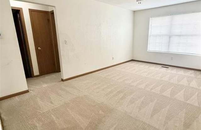 901 GEORGETOWNE Drive Gallery 3