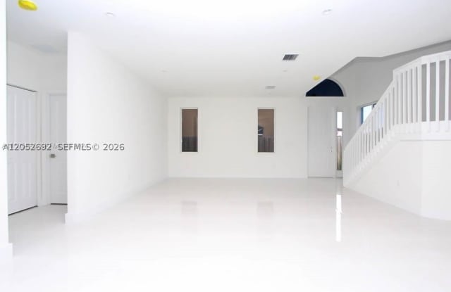 15631 SW 11th Ter Gallery 2