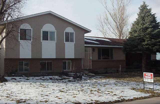 Large 4 Bed Home Available photos photos