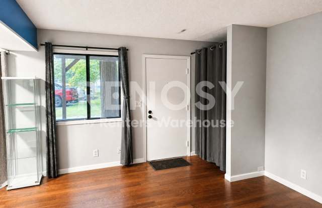 2BD/1BA Townhome in Plymouth Available Now! Gallery 3