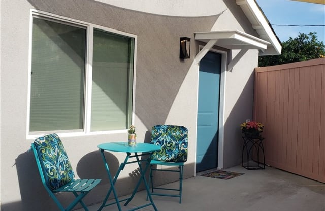 7944 Fallbrook Avenue - 7944 Fallbrook Avenue, Los Angeles, CA 91304
