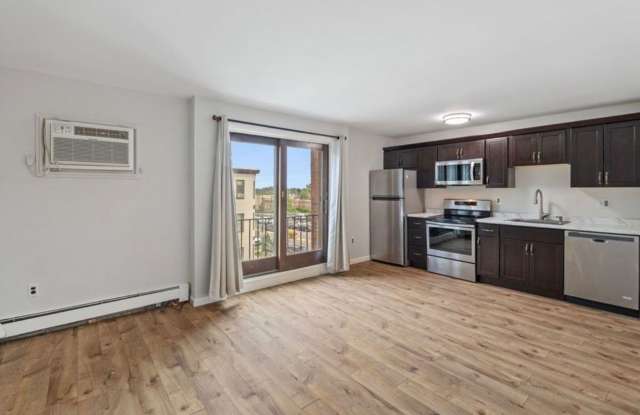 1030 Bennington St # 511 photos photos